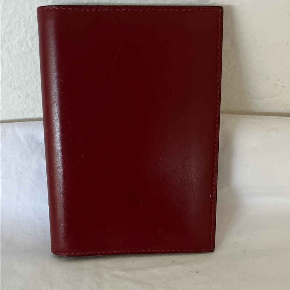 Classic Hermes Leather Passport Wallet Unisex